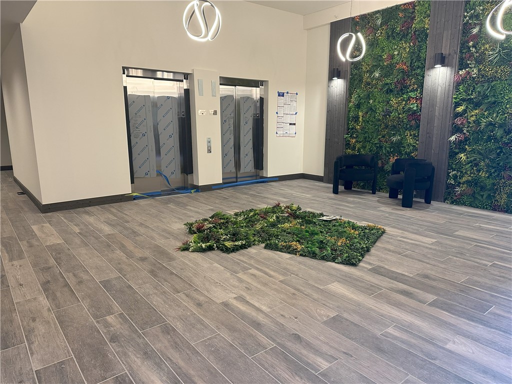 327 Pine Street, Unit 2006 Pawtucket, RI 02860 - Photo 2 of 23