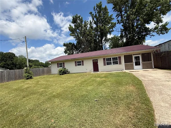 $110,000 | 124 County Road 306, Poplar Bluff, MO 63901