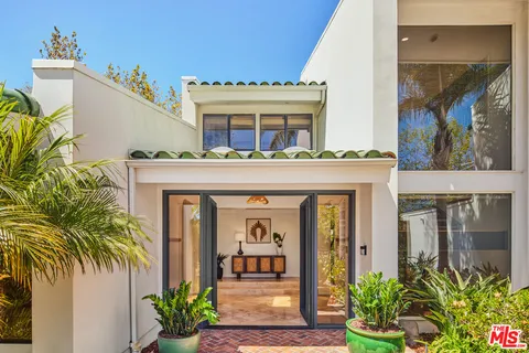 $5,600,000 | 29417 Bluewater Road, Malibu, CA 90265