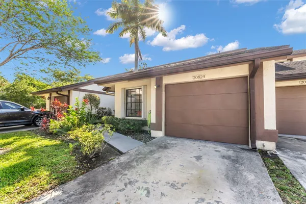 $3,700 | 20824 Boca Ridge Drive North, Boca Raton, FL 33428