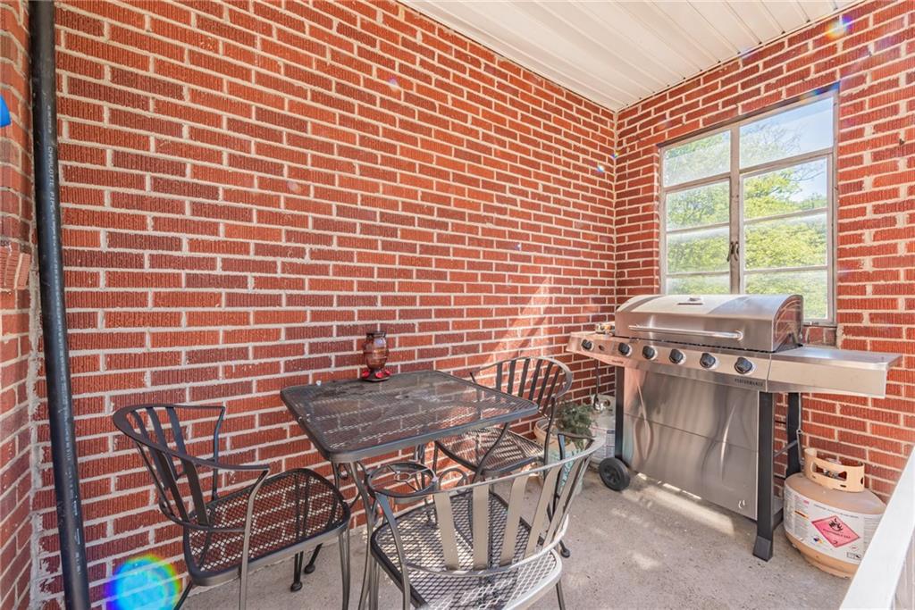 1946 Sandy Hill Road North Huntingdon, PA 15642 - Photo 11 of 25 Gallery Image 11