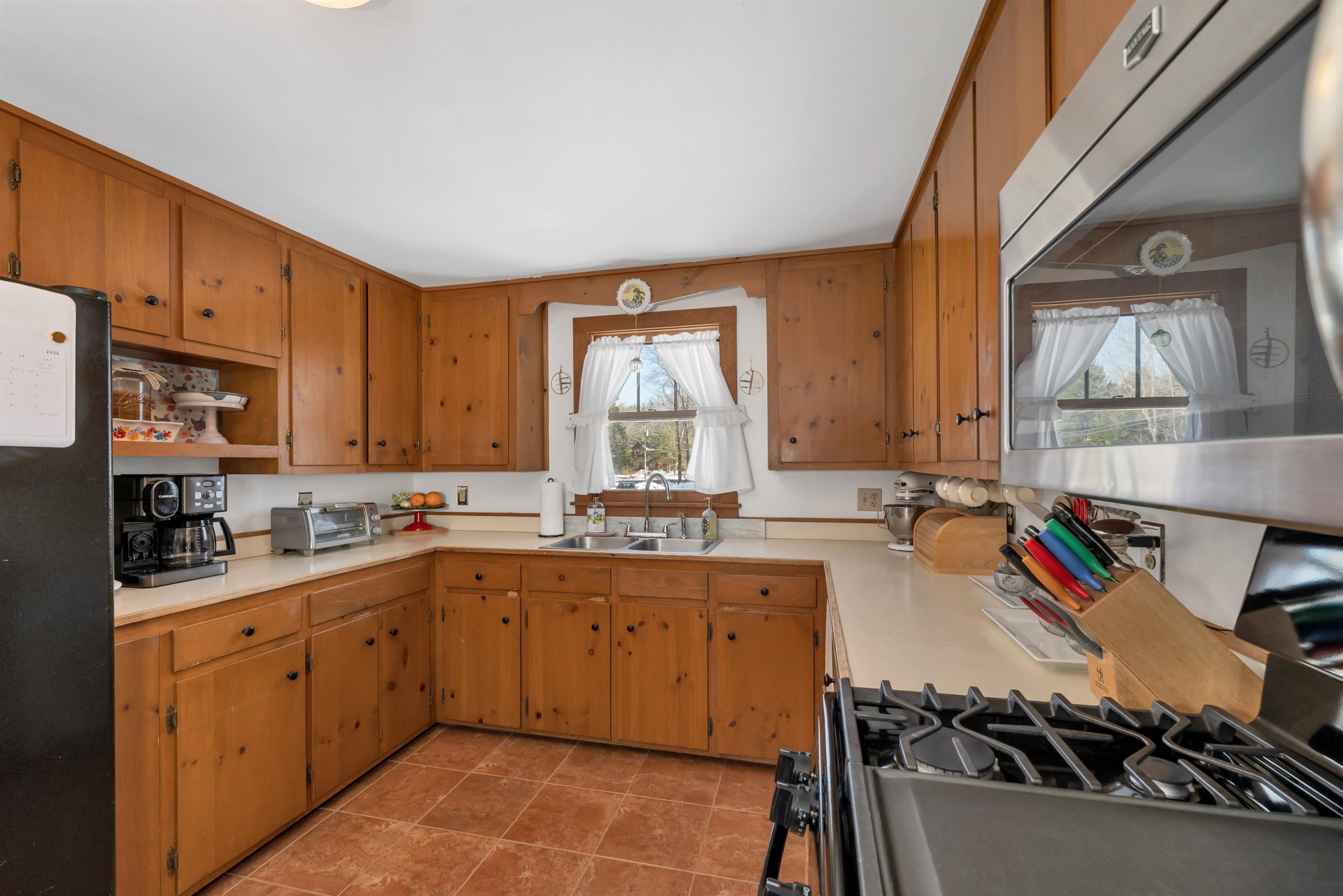 187 Grant Road Newmarket, NH 03857 - Photo 3 of 45