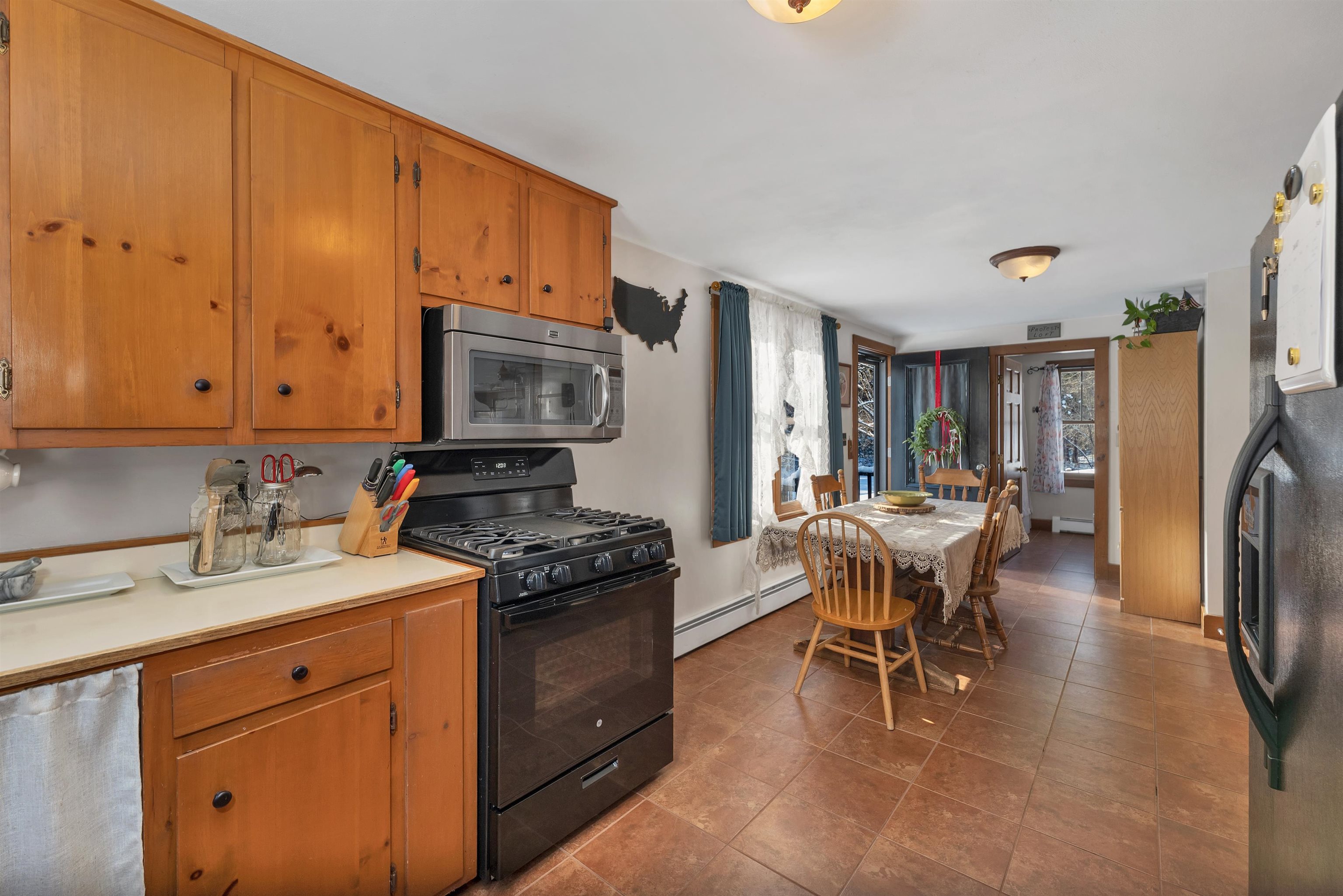 187 Grant Road Newmarket, NH 03857 - Photo 5 of 45