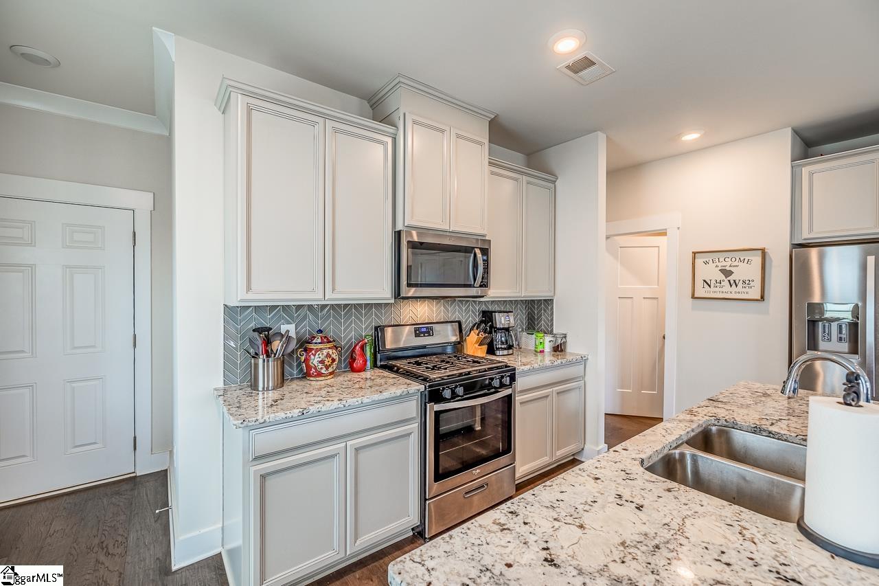 122 Outback Drive Greer, SC 29650 - Photo 9 of 28