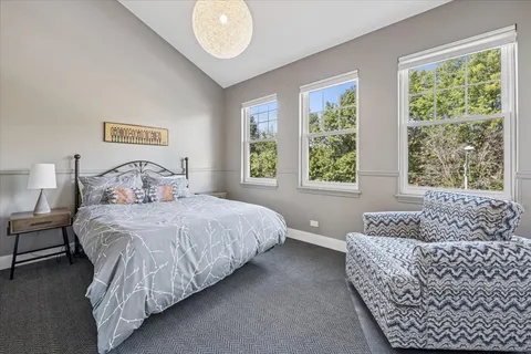 $1,299,999 | 219 West Goethe Street, Chicago, IL 60610