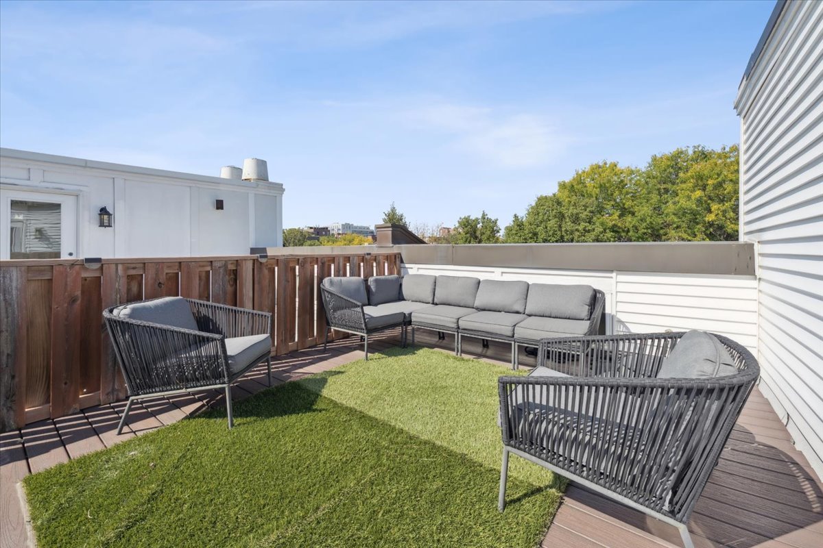 219 West Goethe Street Chicago, IL 60610 - Photo 37 of 55