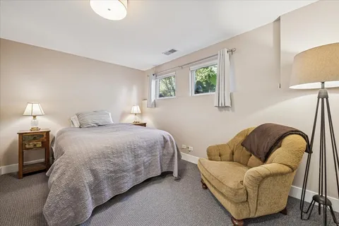 $1,299,999 | 219 West Goethe Street, Chicago, IL 60610