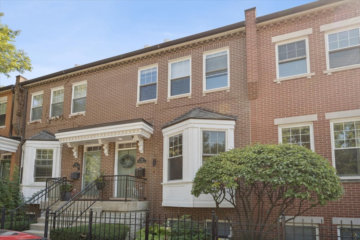 219 West Goethe Street Chicago, IL 60610 - Photo 50 of 55