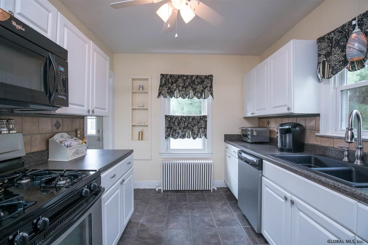 11 Crescent Drive Albany, NY 12208 - Photo 3 of 14 Photo 3