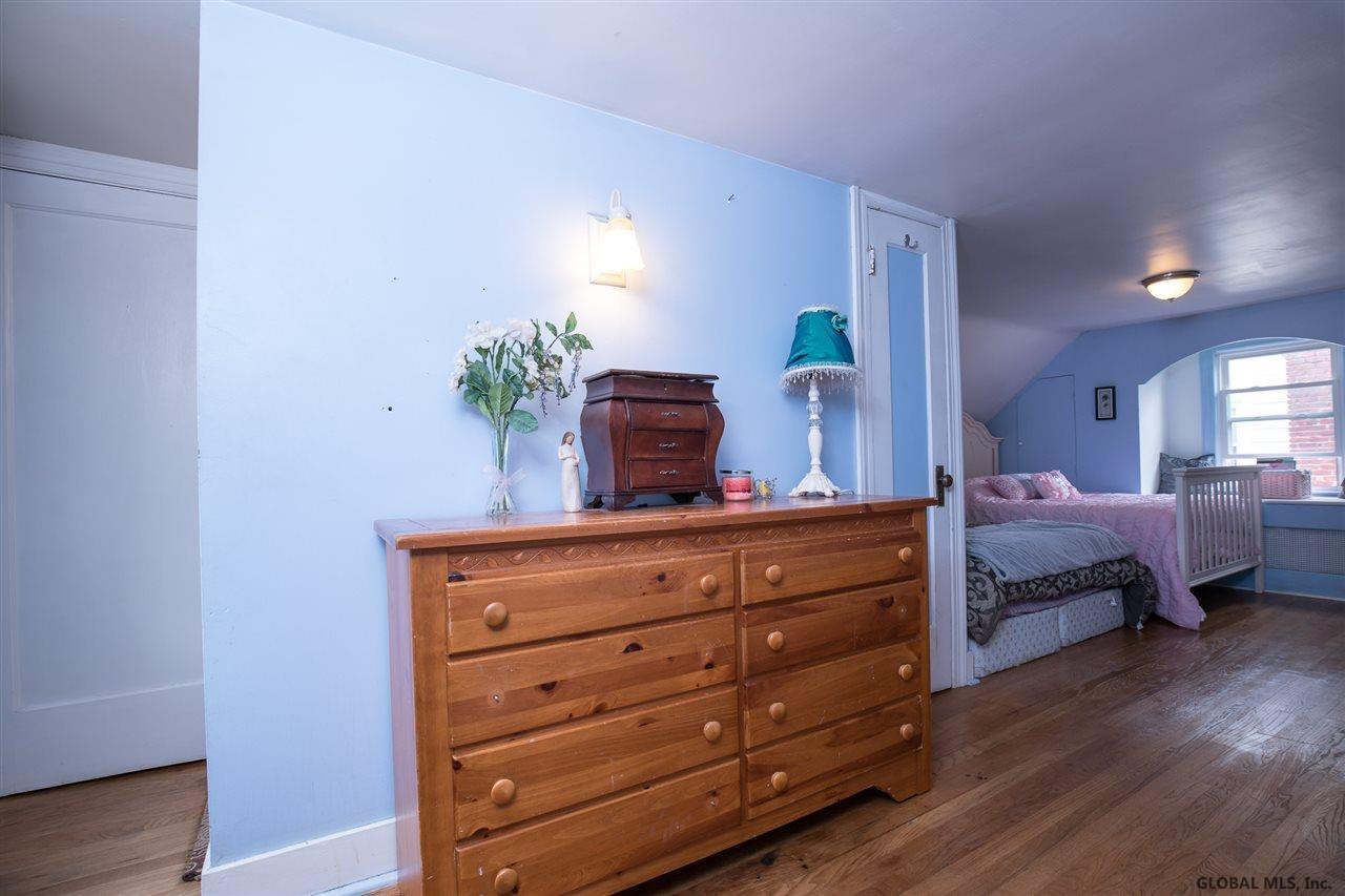 11 Crescent Drive Albany, NY 12208 - Photo 8 of 14 Photo 8