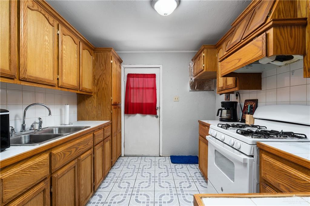 229 Arroyo Street Santa Rosa, TX 78593 - Photo 6 of 18