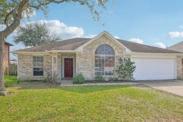 $245,000 | 4718 Stonebridge Street, Baytown, TX 77521