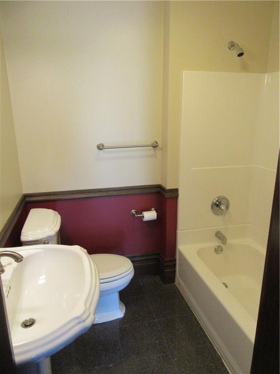 608 Agnew Road Pittsburgh, PA 15227 - Photo 24 of 25