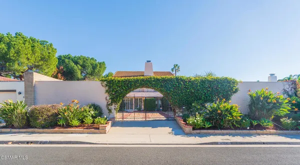 $2,095,000 | 4524 Greengate Court, Westlake Village, CA 91361