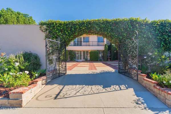 $2,095,000 | 4524 Greengate Court, Westlake Village, CA 91361
