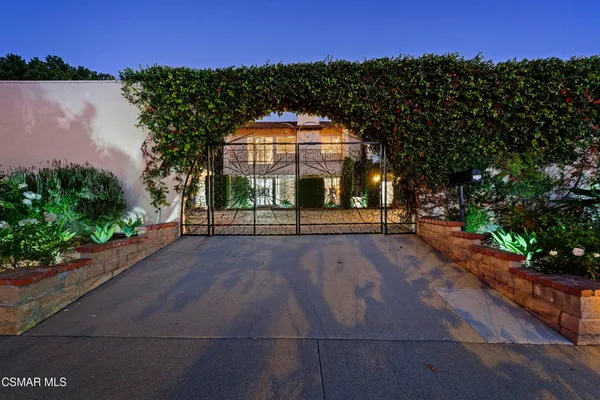 $2,095,000 | 4524 Greengate Court, Westlake Village, CA 91361