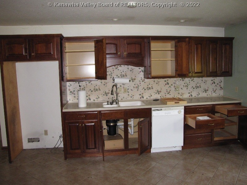 409 Eagle Run Road Scott Depot, WV 25560 - Photo 11 of 12 Gallery Image 11