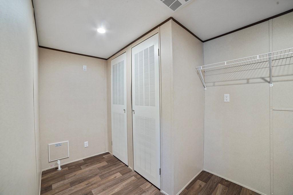 284 Pine Grove Road Gordonville, TX 76245 - Photo 15 of 29 a view of an empty room