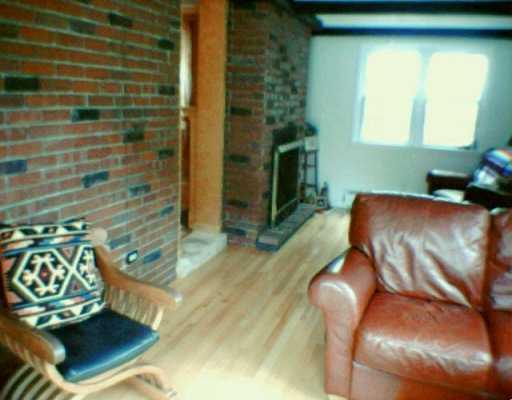 4727 Baldwin Manor Road Whitehall, PA 15227 - Photo 5 of 8 Den/Family/Great Room.