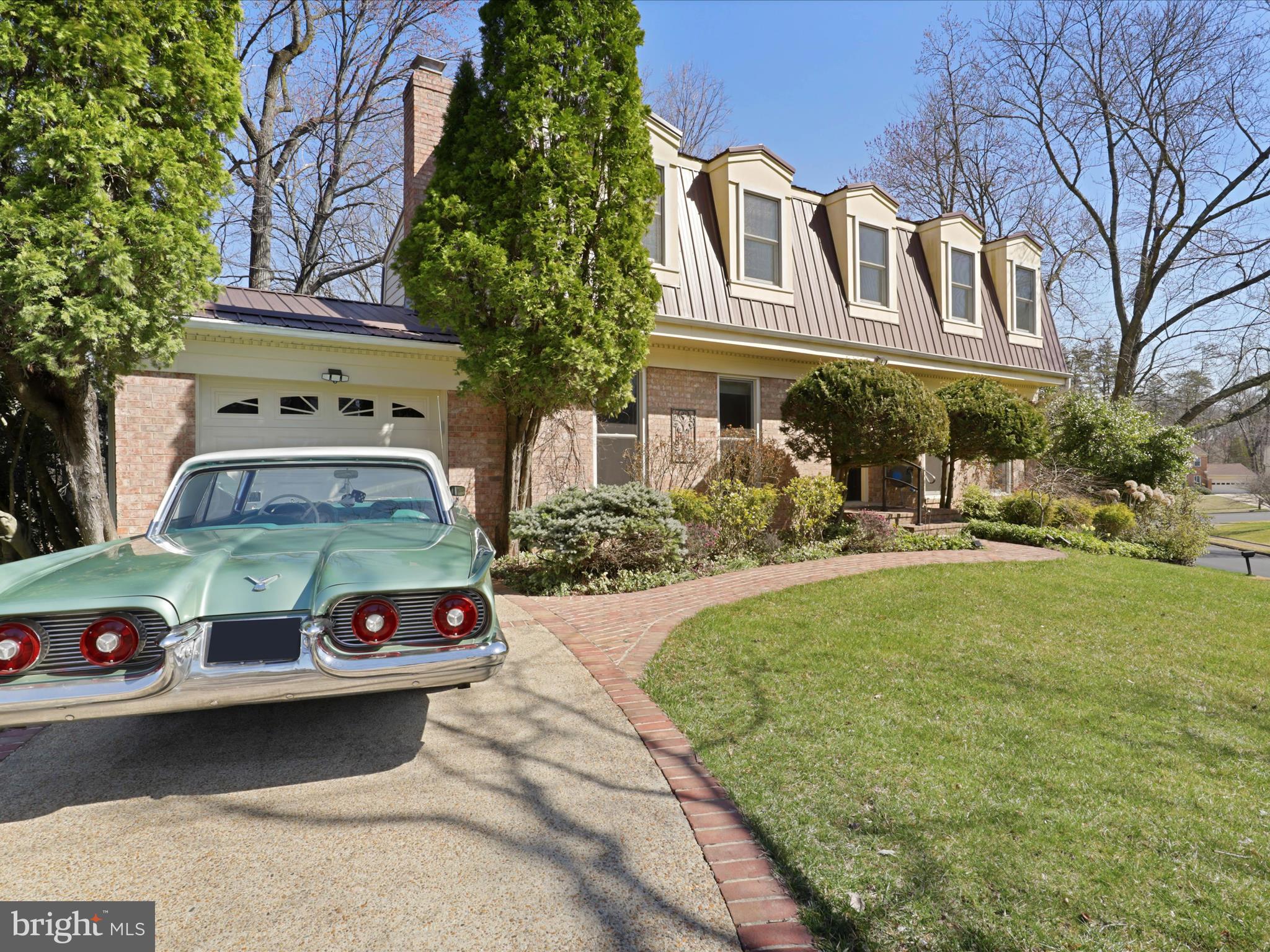 8706 Side Saddle Road Springfield, VA 22152 - Photo 7 of 76