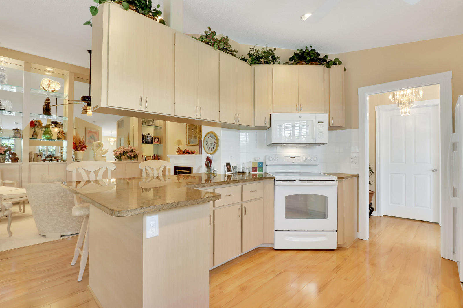 4067 Grove Point Road Palm Beach Gardens, FL 33410 - Photo 9 of 21 08_Images_10_of_20_mls