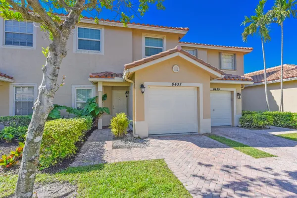 $354,000 | 6437 Park Lake Circle, Boynton Beach, FL 33437