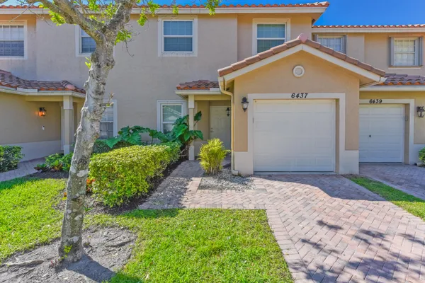 $354,000 | 6437 Park Lake Circle, Boynton Beach, FL 33437