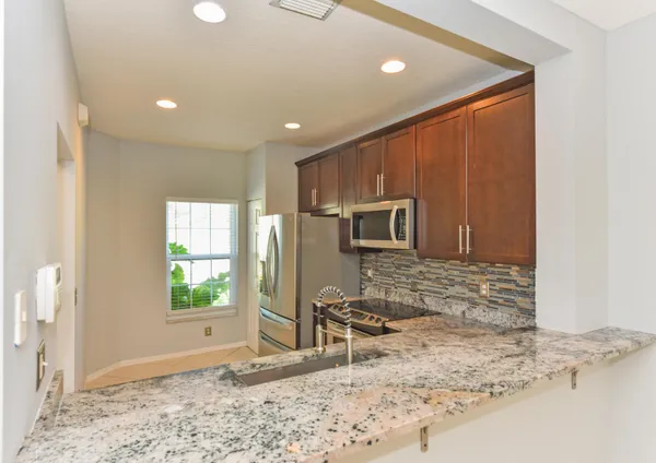 $354,000 | 6437 Park Lake Circle, Boynton Beach, FL 33437