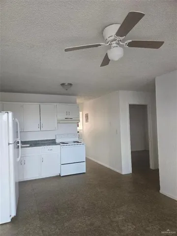 $550 | 306 East Roberts Avenue, Donna, TX 78537