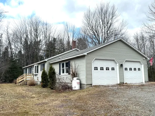 $298,000 | 661 Mercer Road, Norridgewock, ME 04957