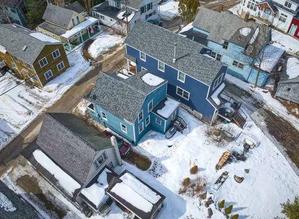 $450,000 | 21 Washington Street, Newbury, NH 03255