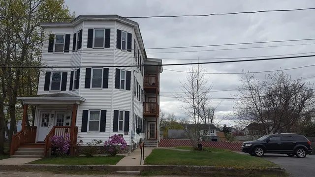 $2,350 | 19 Delmont Avenue, Unit 19, Lowell, MA 01852