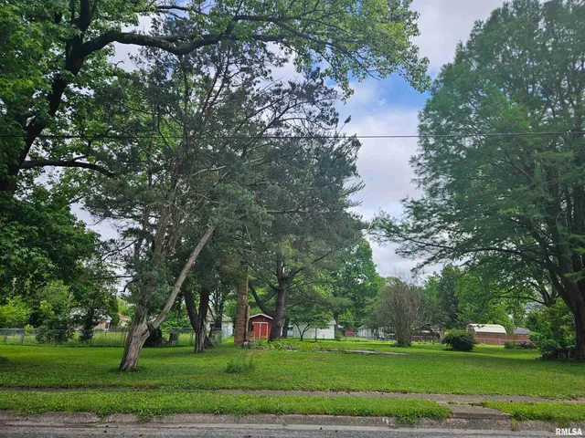 $20,000 | 632 Madison Street, Benton, IL 62812