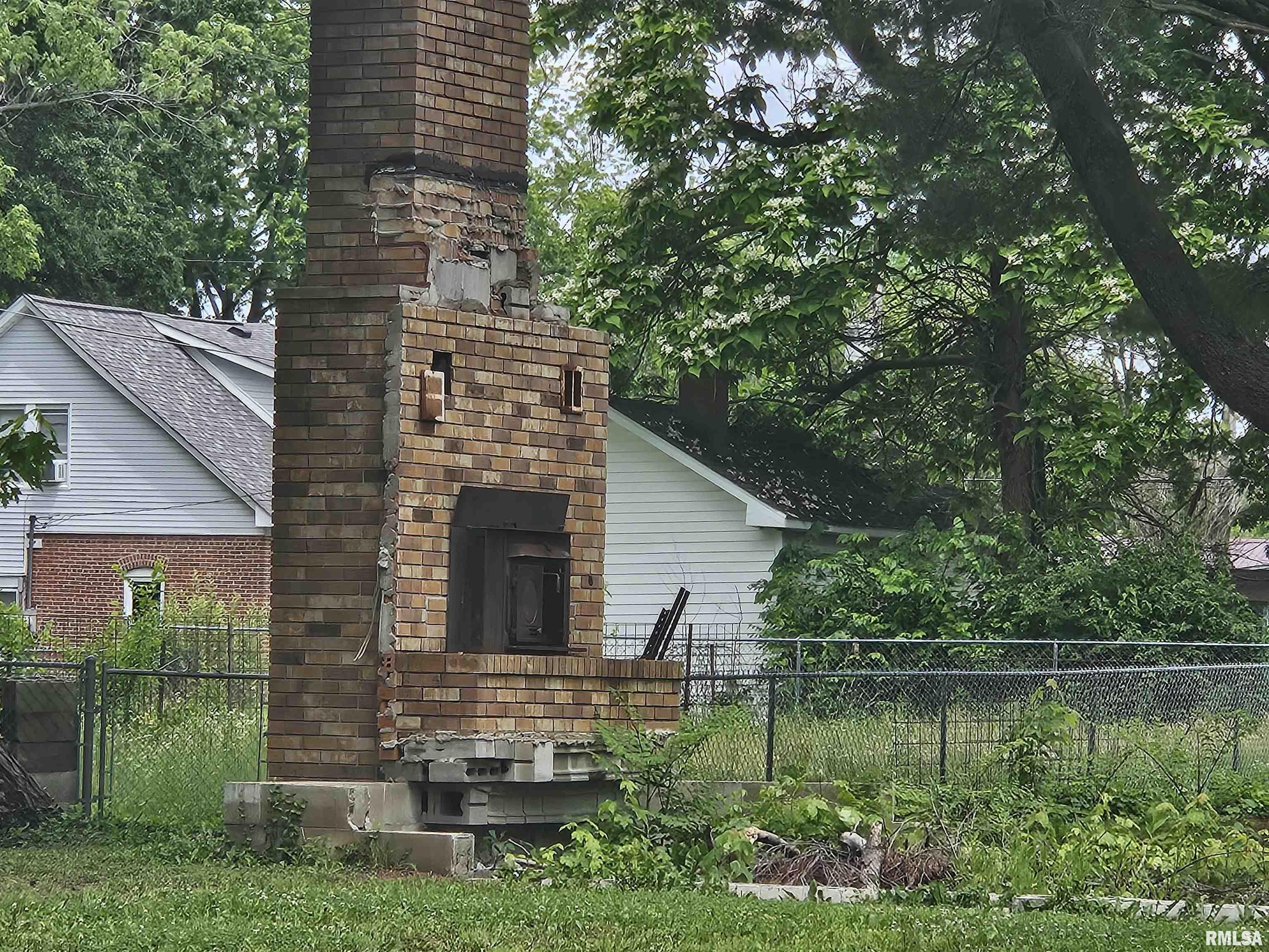 632 Madison Street Benton, IL 62812 - Photo 7 of 11