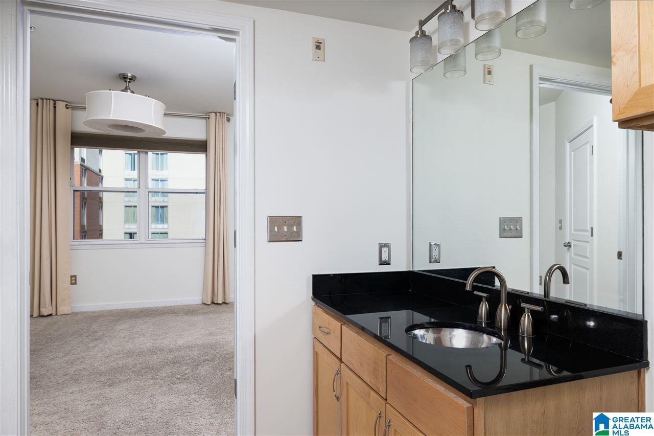 401 20th Street South, Unit 408 Birmingham, AL 35233 - Photo 26 of 36