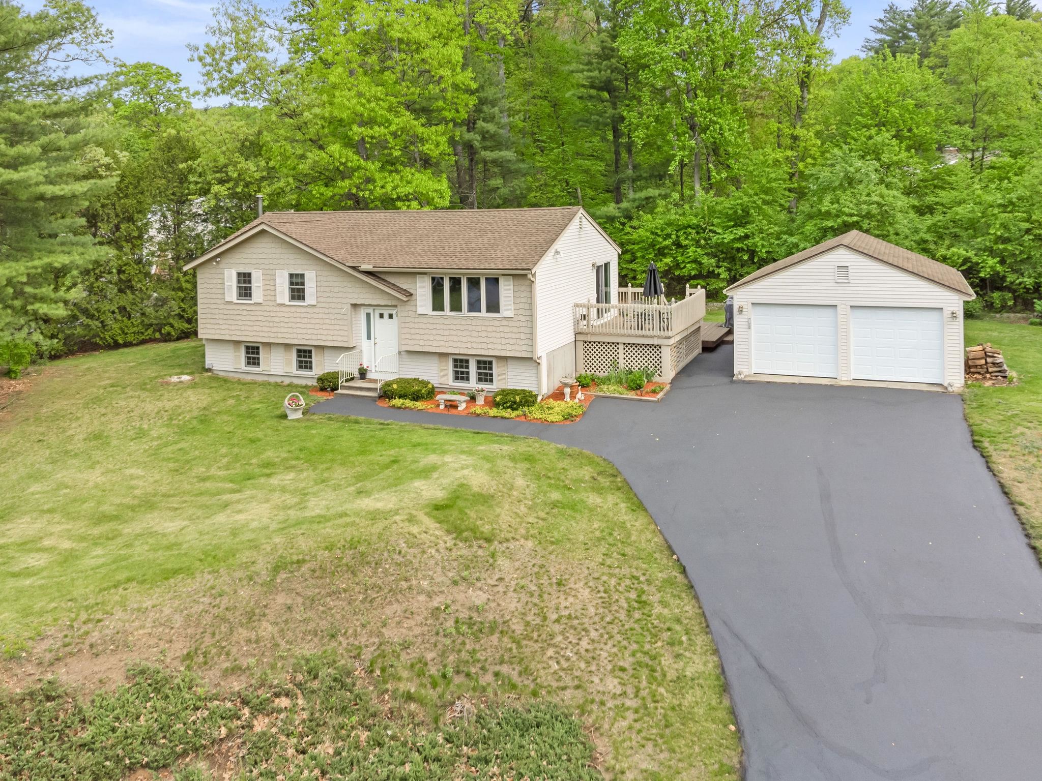 1 Nora Road Merrimack, NH 03054 - Photo 1 of 39