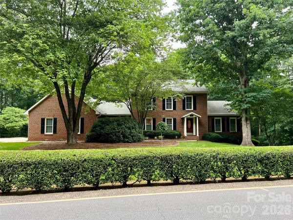 $699,500 | 207 Lost Corner Road, Morganton, NC 28655
