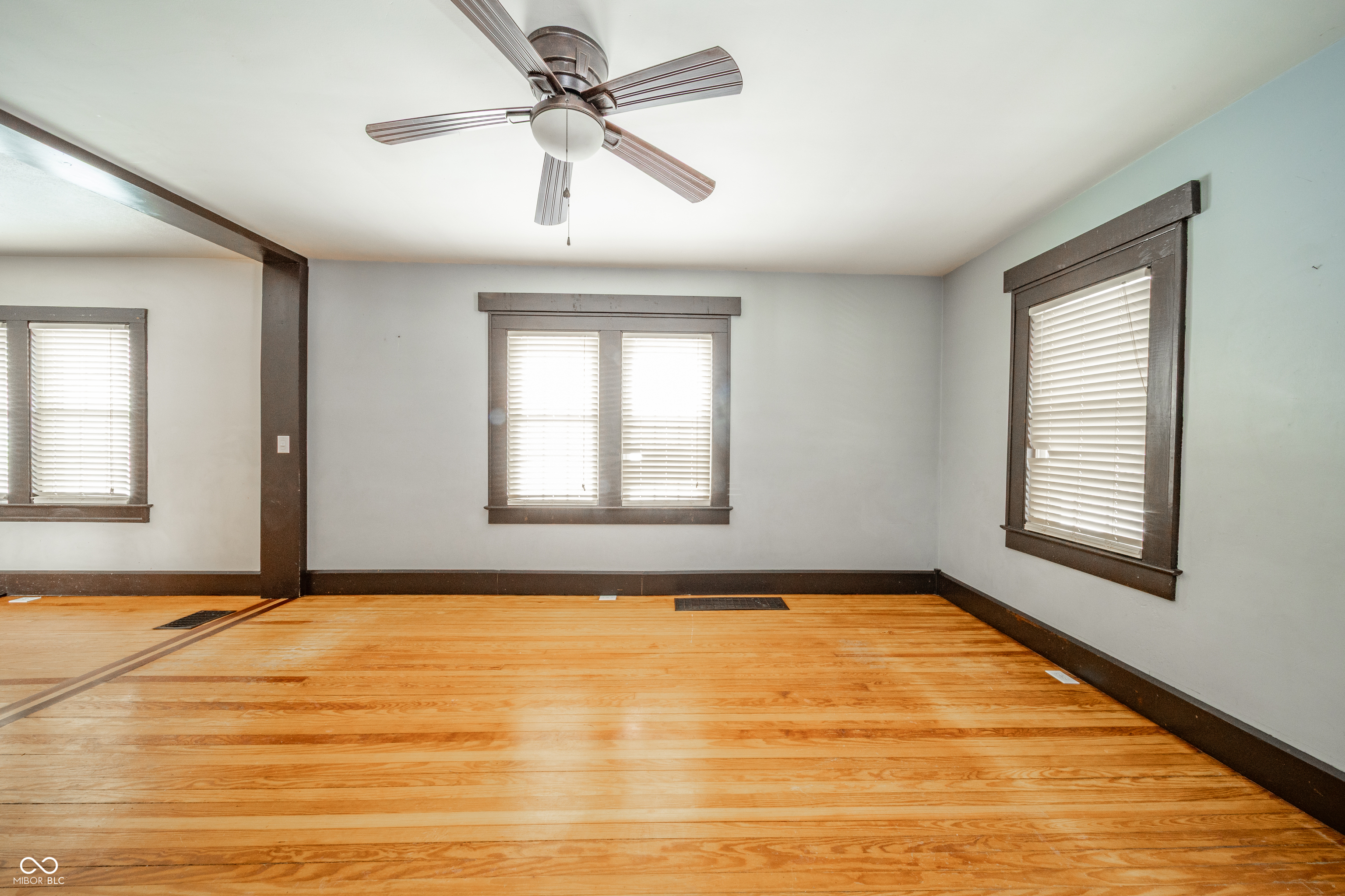 720 South Broadway Street Pendleton, IN 46064 - Photo 5 of 27