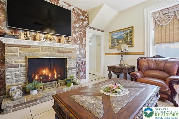 $339,900 | 1450 Mack Boulevard, Allentown, PA 18103