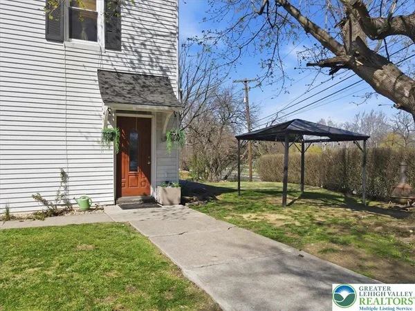$339,900 | 1450 Mack Boulevard, Allentown, PA 18103