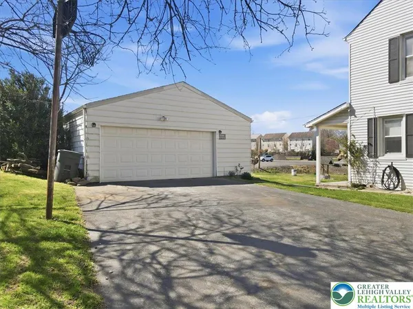 $339,900 | 1450 Mack Boulevard, Allentown, PA 18103