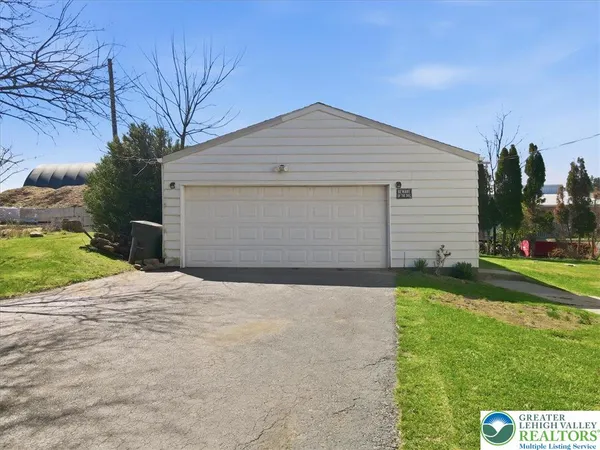 $339,900 | 1450 Mack Boulevard, Allentown, PA 18103