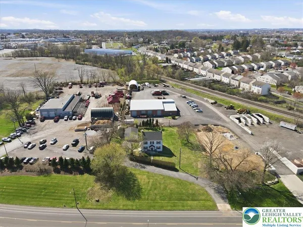 $339,900 | 1450 Mack Boulevard, Allentown, PA 18103