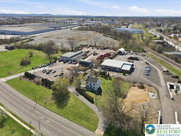 $339,900 | 1450 Mack Boulevard, Allentown, PA 18103