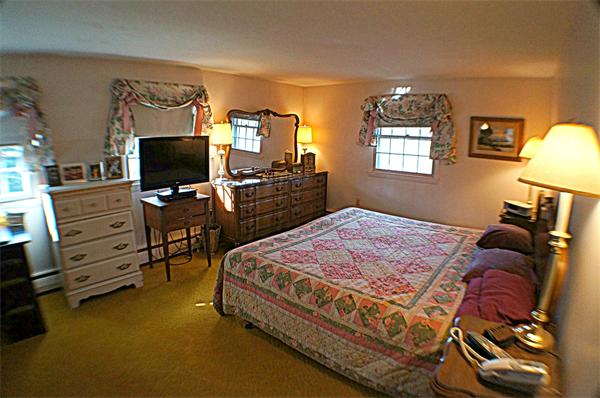 98 Birch Meadow Road Merrimac, MA 01860 - Photo 15 of 20 Gallery Image 15