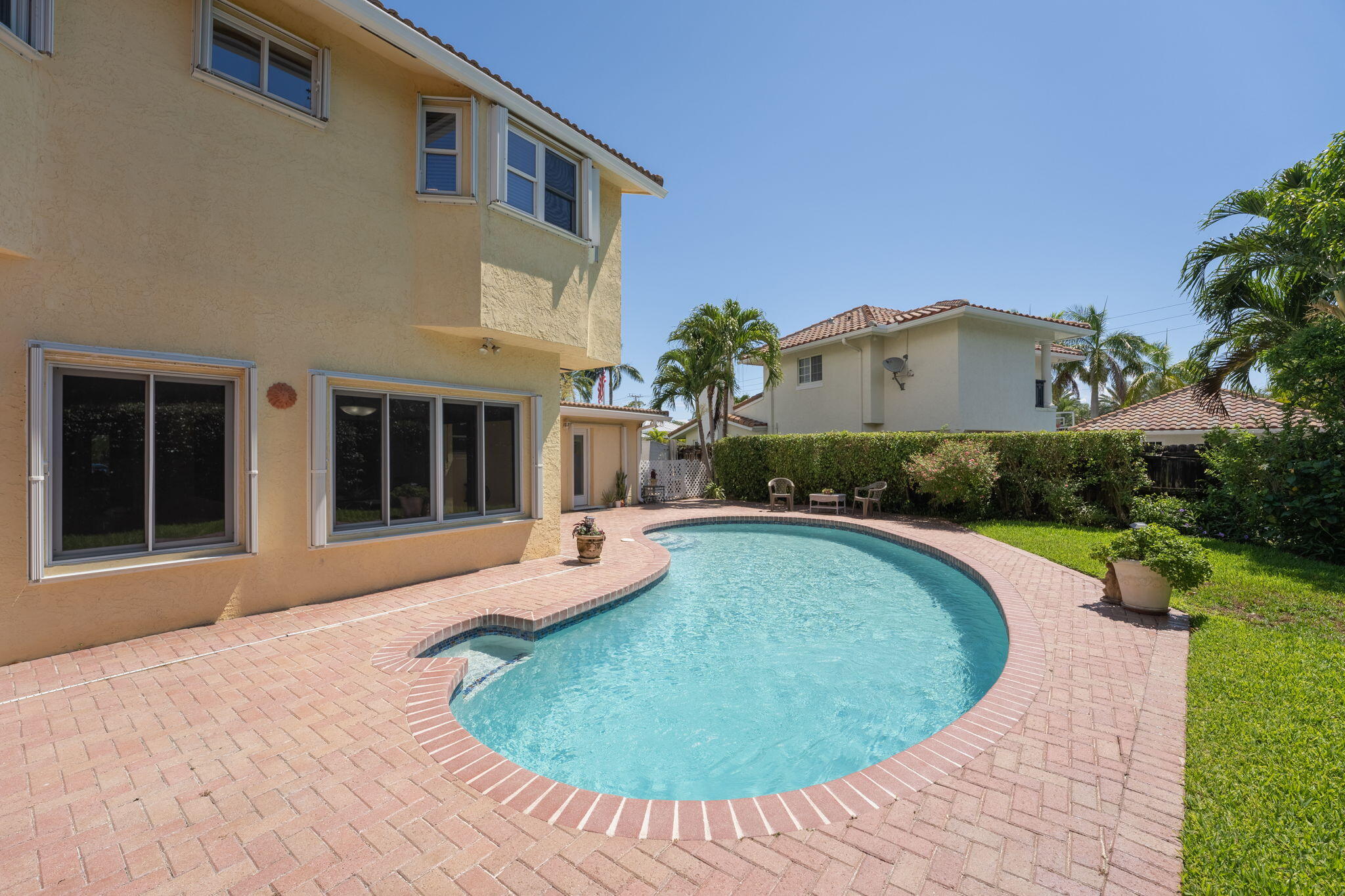 464 Northeast 6th Street Boca Raton, FL 33432 - Photo 25 of 28 53-web-or-mls-DSC08739-HDR