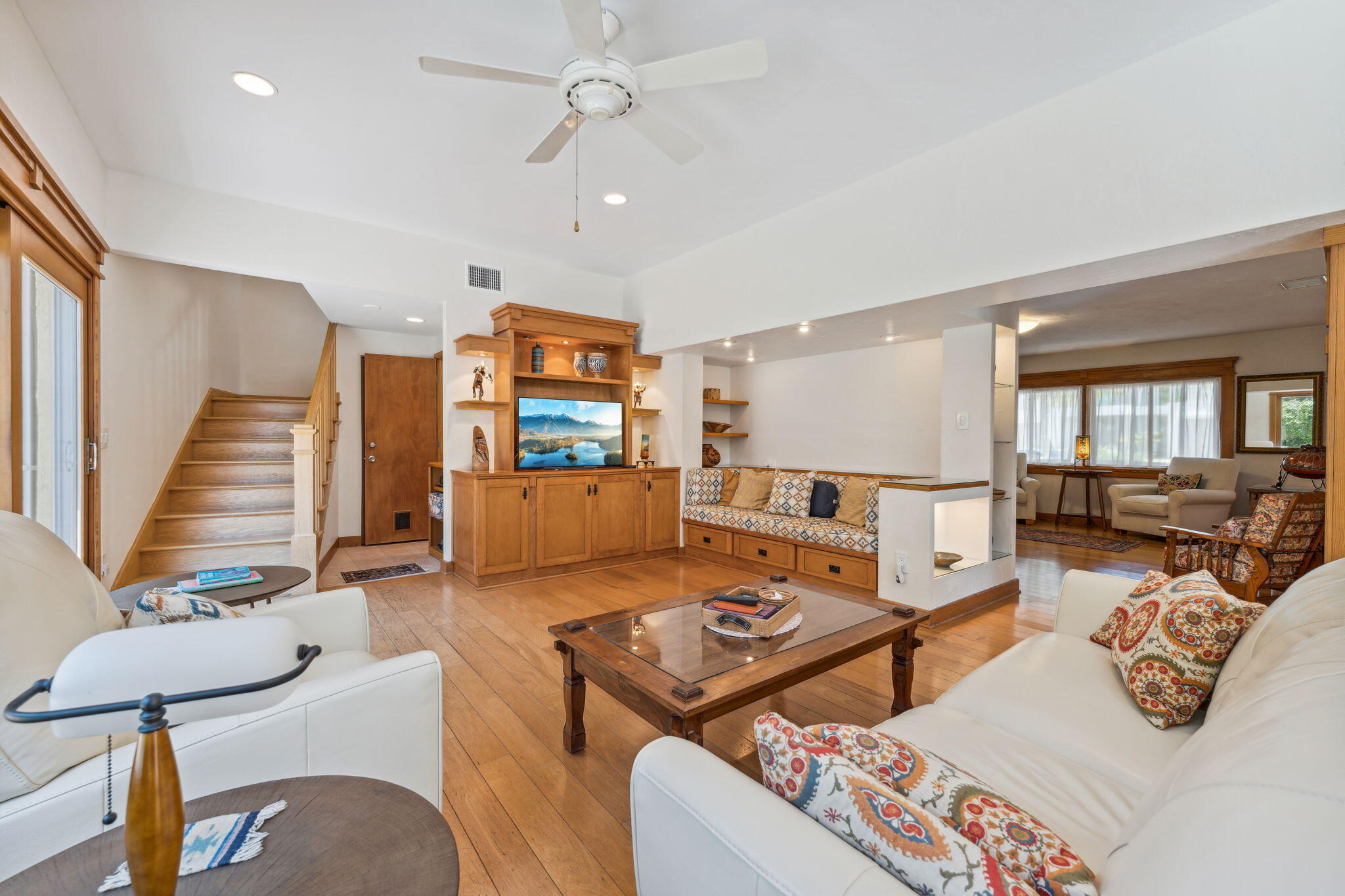464 Northeast 6th Street Boca Raton, FL 33432 - Photo 8 of 28 5-web-or-mls-DSC08784