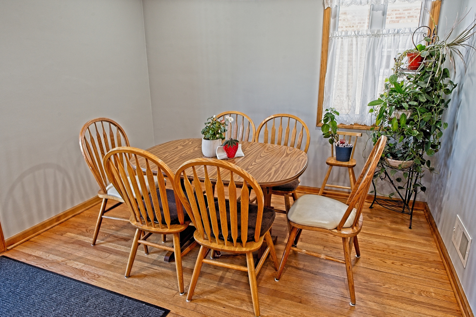 7722 West Rascher Avenue Chicago, IL 60656 - Photo 10 of 43 Gallery Image 10