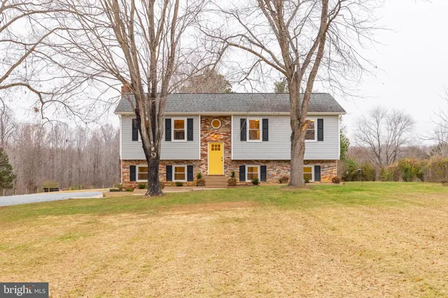 $599,900 | 1251 Hartwood Road, Fredericksburg, VA 22406