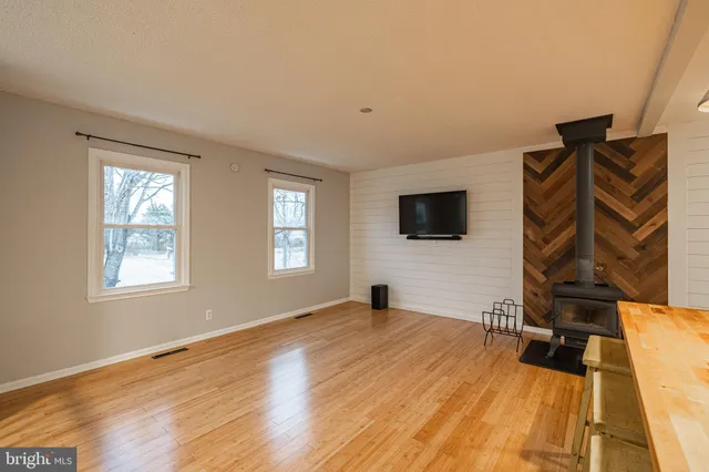 $599,900 | 1251 Hartwood Road, Fredericksburg, VA 22406